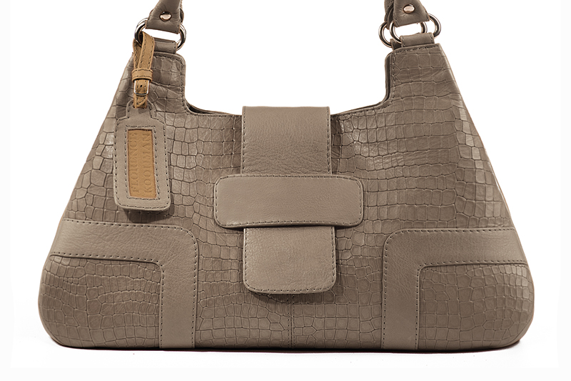 Bronze beige women's dress handbag, matching pumps and belts. Profile view - Florence KOOIJMAN